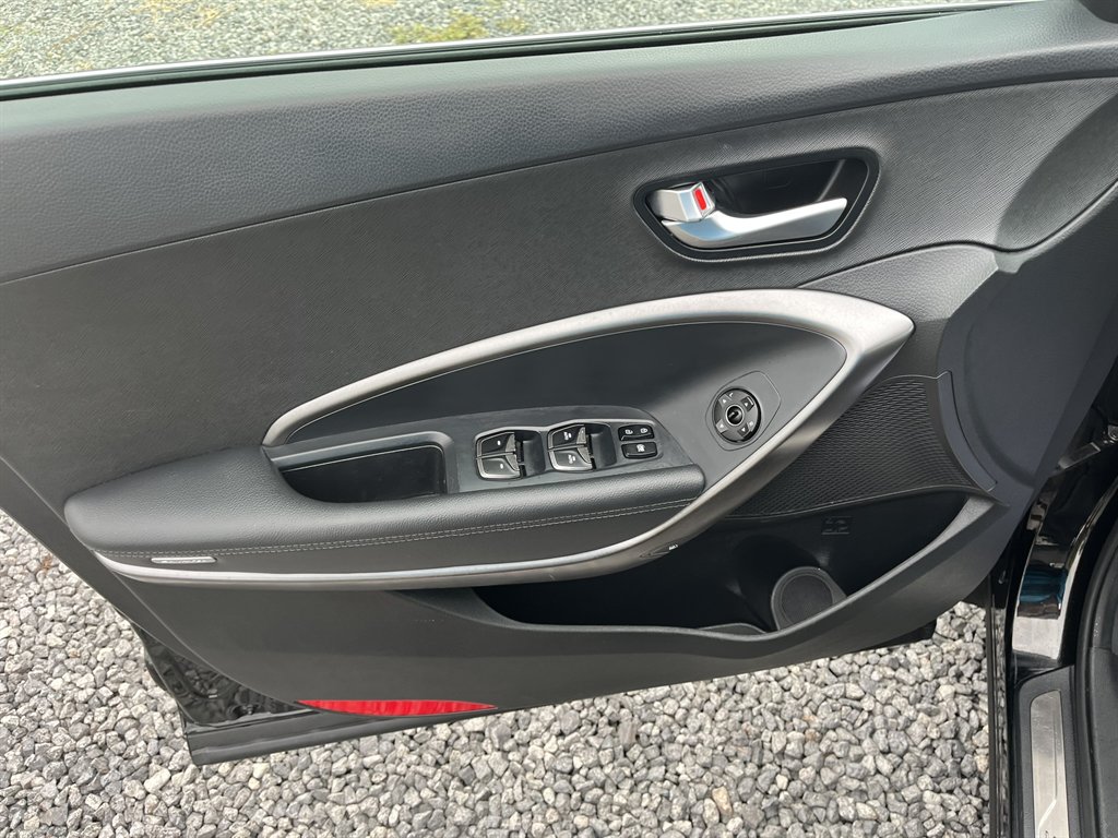 2019 Hyundai Santa Fe Xl - $17,995
