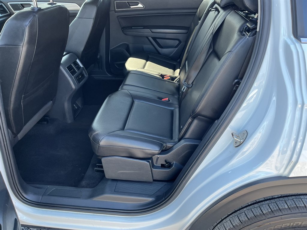 2018 Volkswagen Atlas - $18,995