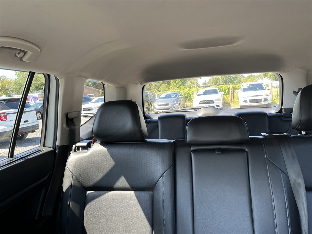 2018 Volkswagen Atlas - $18,995