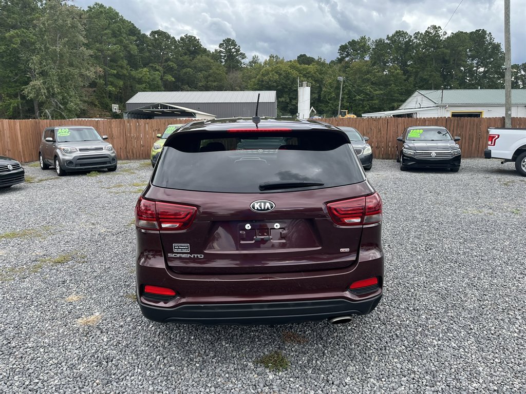 2019 Kia Sorento - $13,995