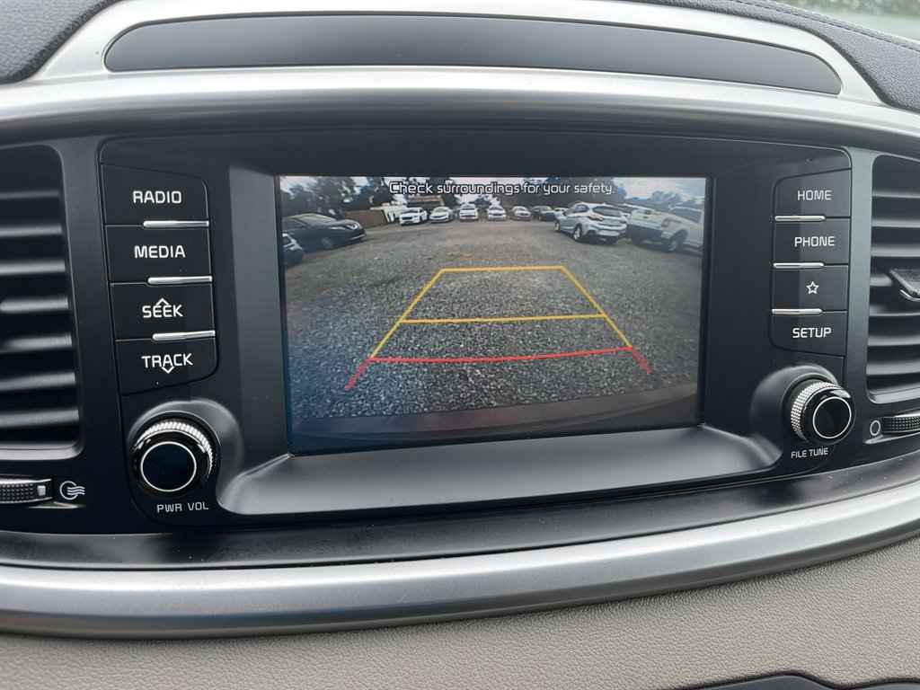 2019 Kia Sorento - $13,995
