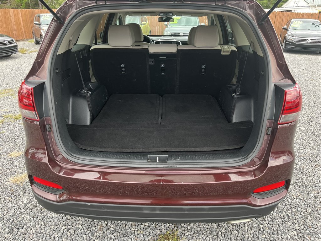2019 Kia Sorento - $13,995