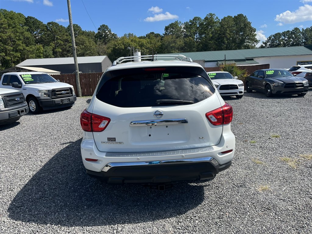 2018 Nissan Pathfinder - $13,995