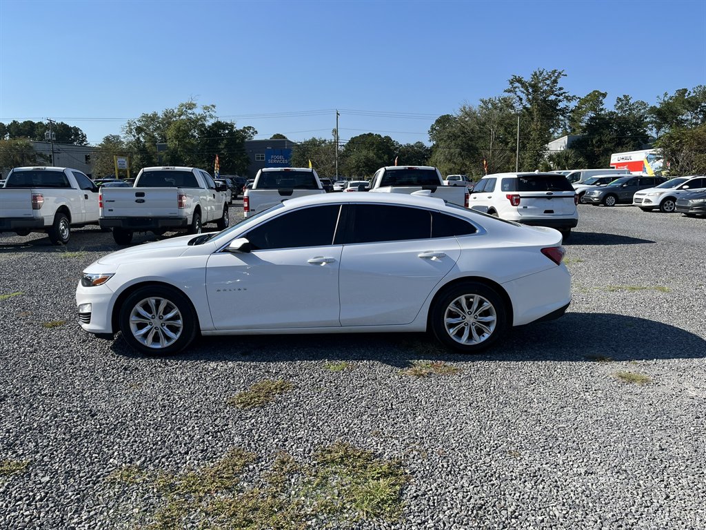 2019 Chevrolet Malibu - $15,995
