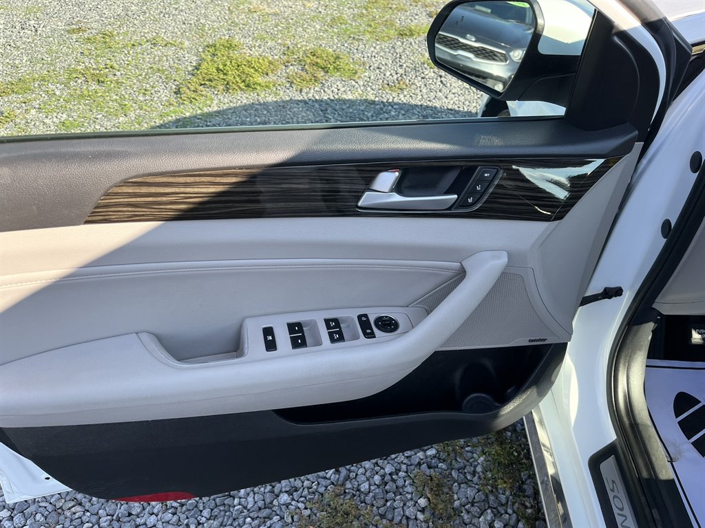 2017 Hyundai Sonata - $12,995