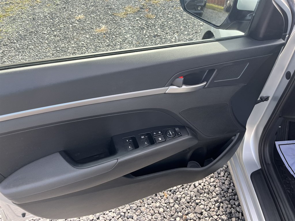 2018 Hyundai Elantra - $11,995