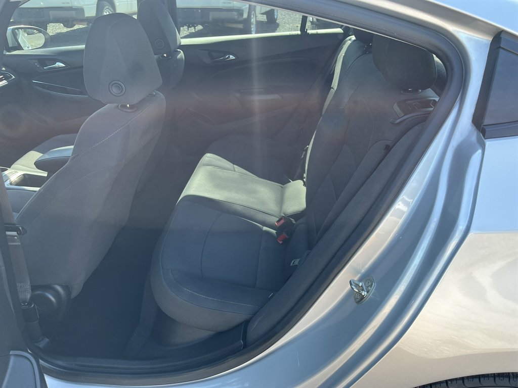 2019 Chevrolet Cruze - $11,995