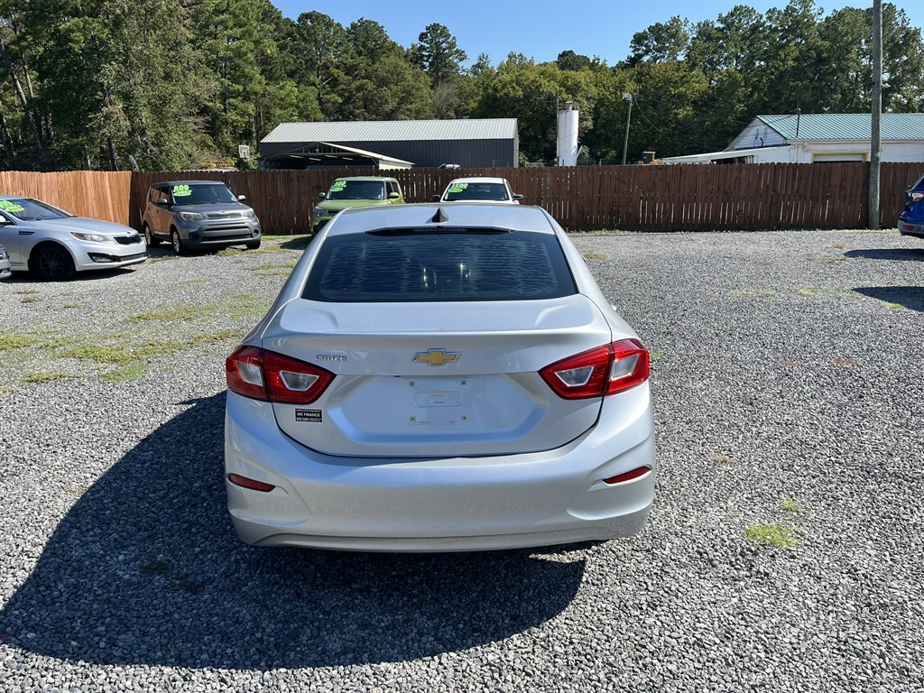 2019 Chevrolet Cruze - $11,995