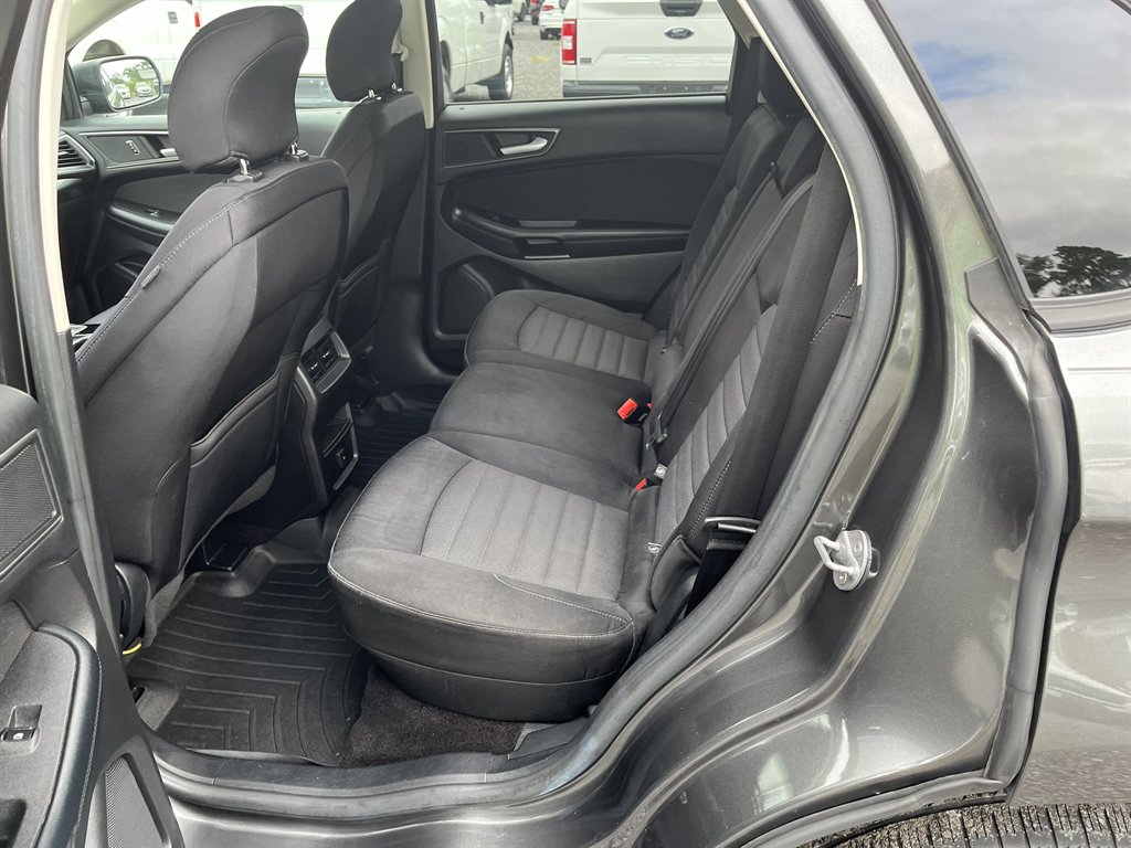 2016 Ford Edge - $12,995