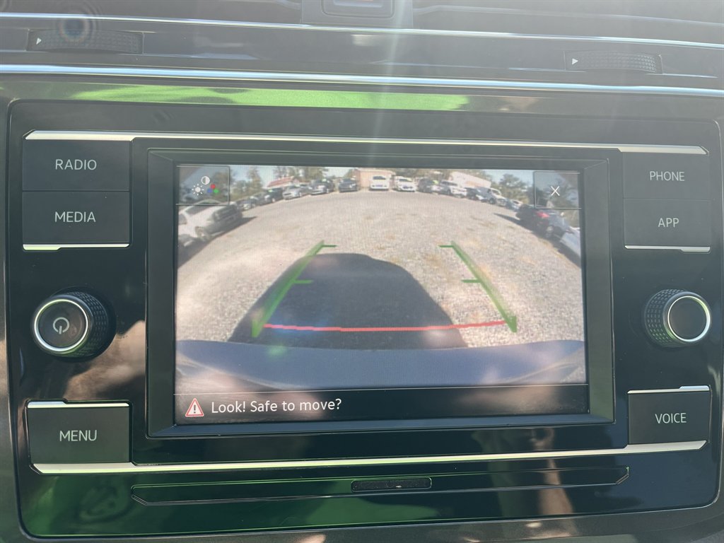2022 Volkswagen Tiguan - $18,995