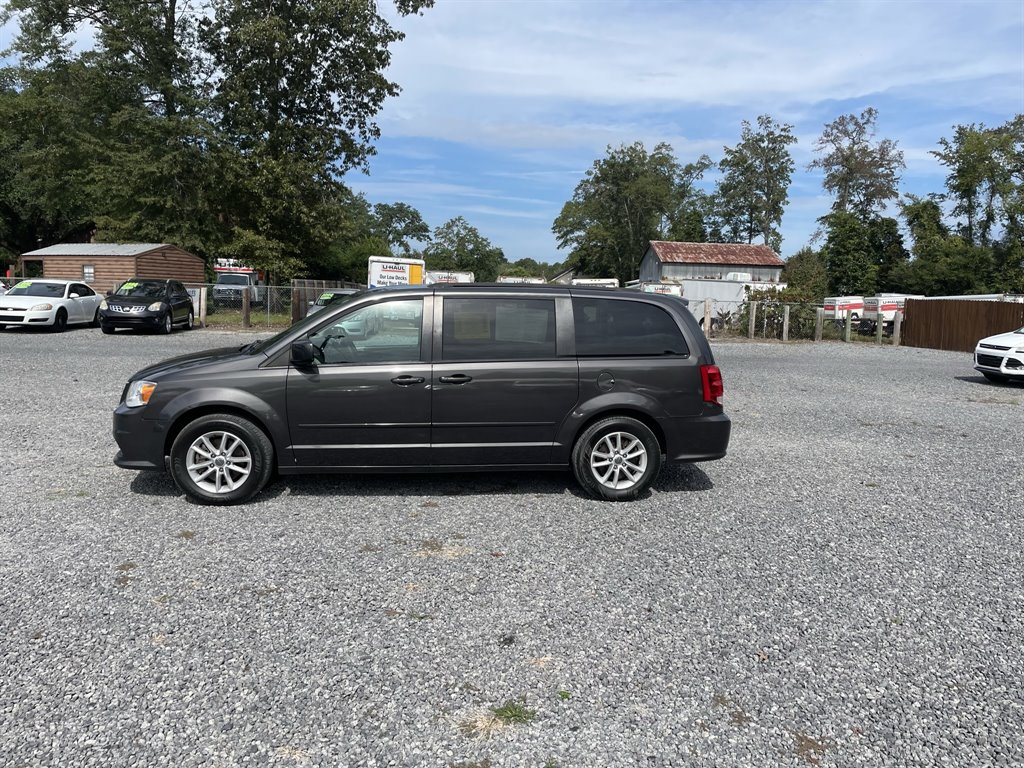 2016 Dodge Grand Caravan SXT photo