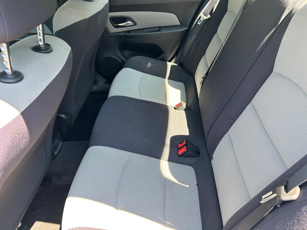 2015 Chevrolet Cruze - $6,995