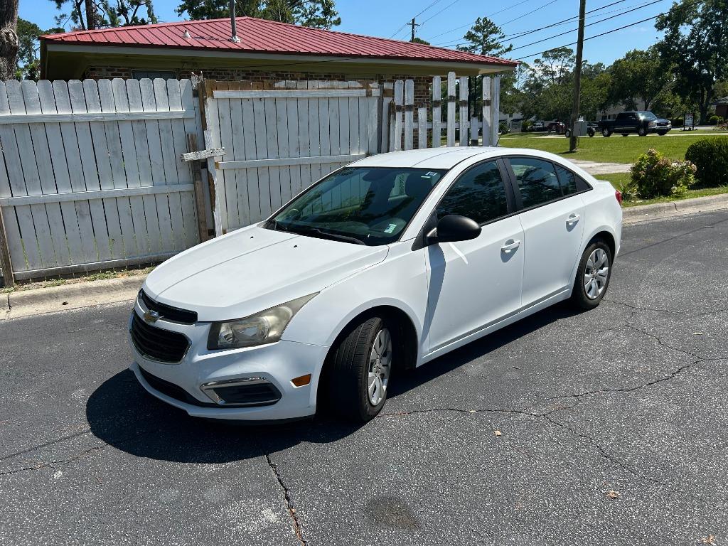 2015 Chevrolet Cruze - $6,995