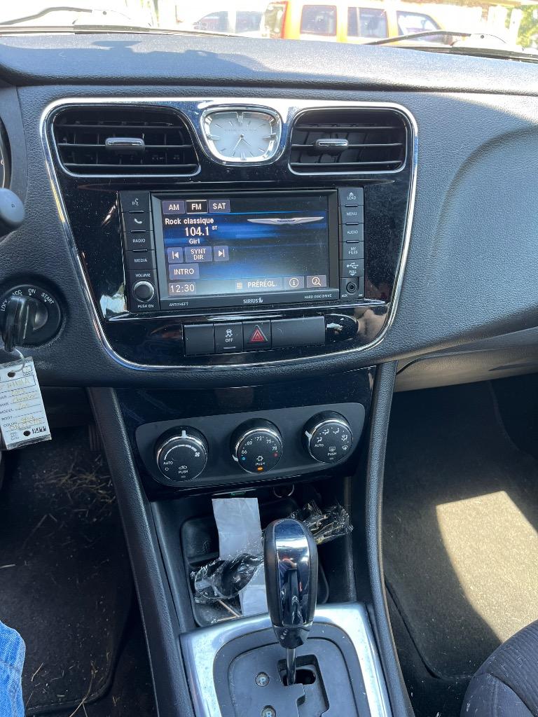 2013 Chrysler 200 - $5,995