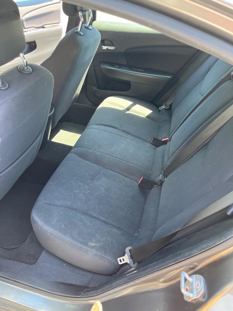 2013 Chrysler 200 - $5,995