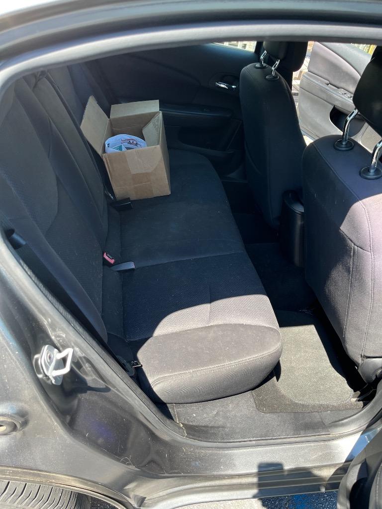 2013 Chrysler 200 - $5,995