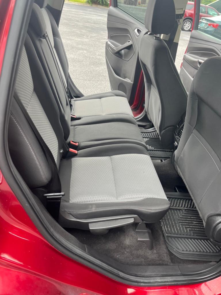 2017 Ford Escape SE photo