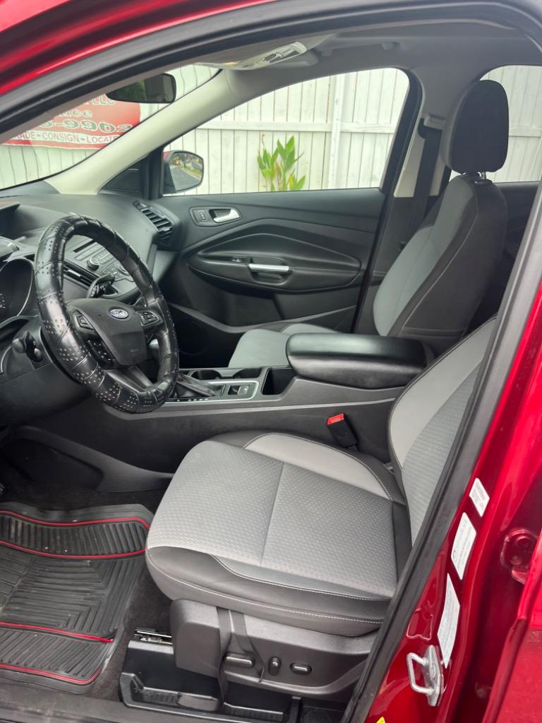 2017 Ford Escape SE photo
