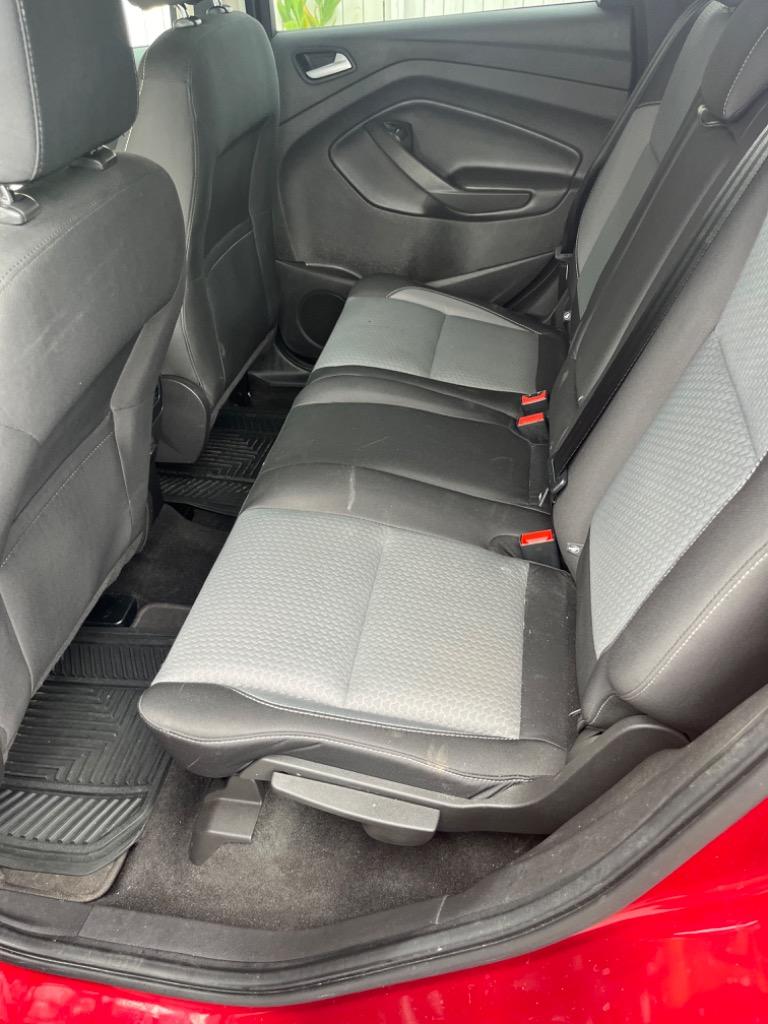 2017 Ford Escape SE photo