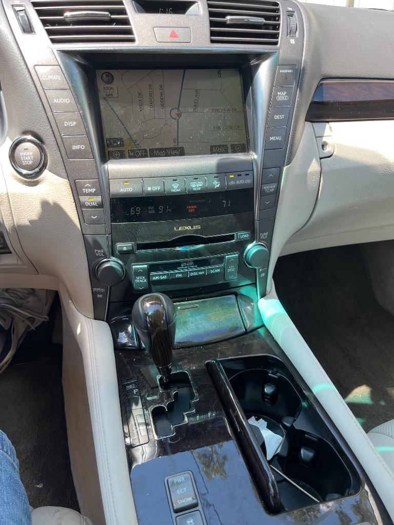 2009 Lexus LS - $8,995