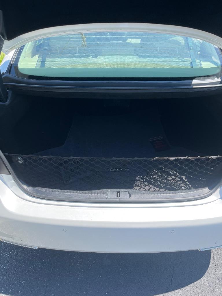 2009 Lexus LS - $8,995