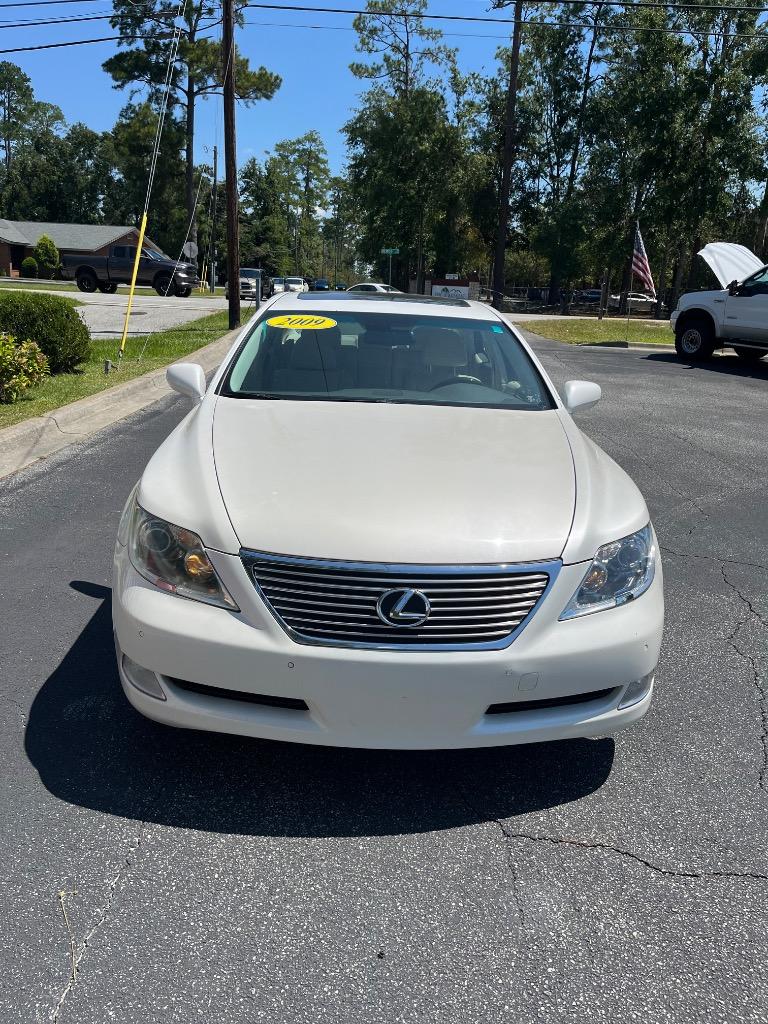 2009 Lexus LS - $8,995
