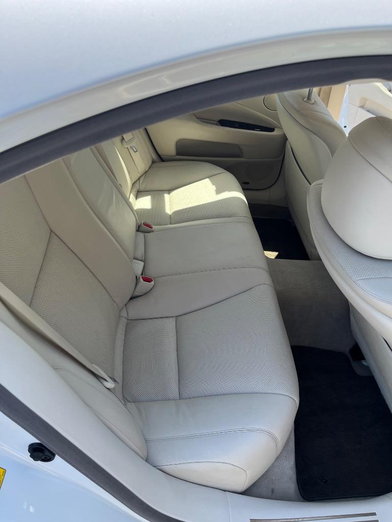 2009 Lexus LS - $8,995