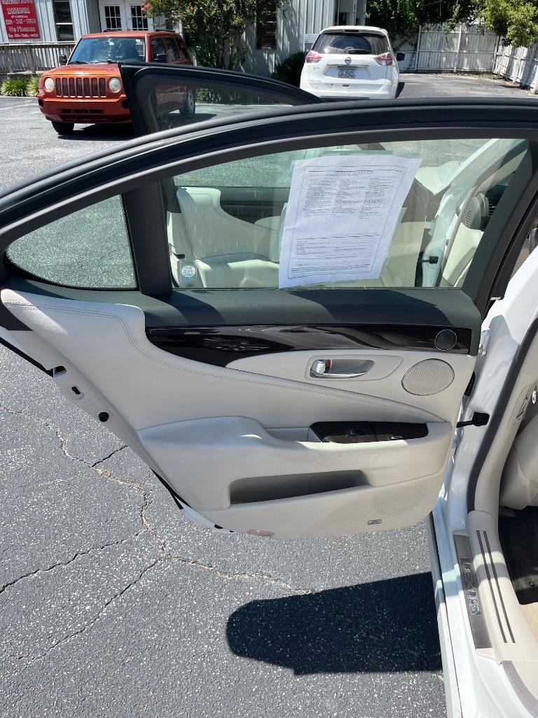 2009 Lexus LS - $8,995