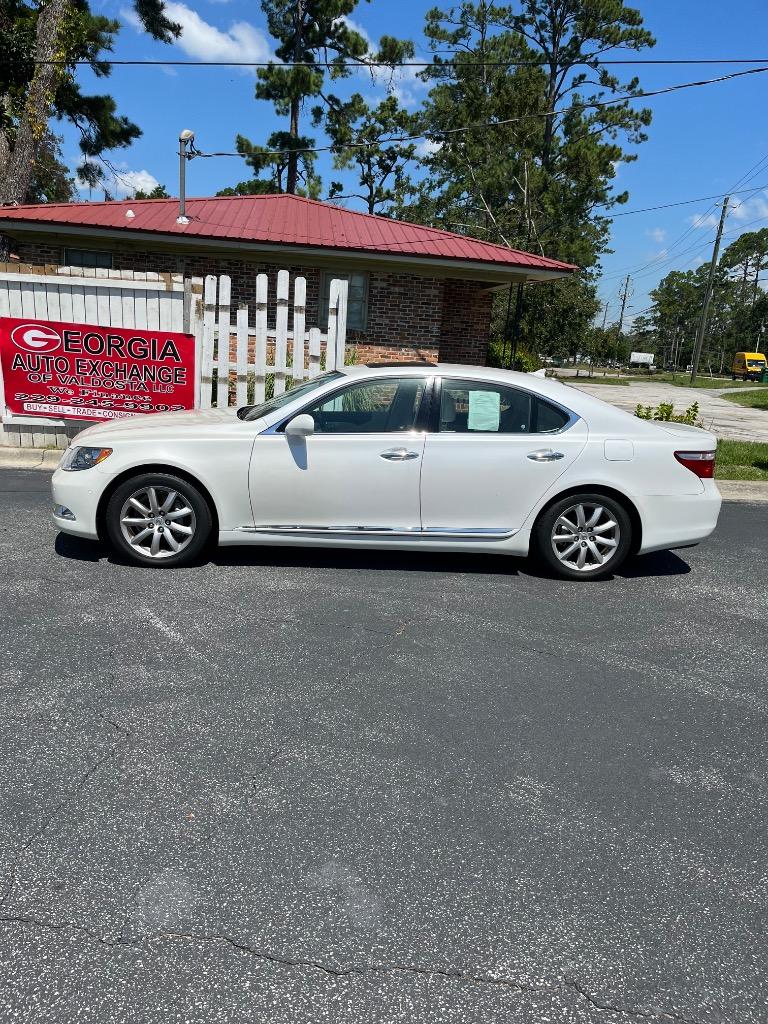2009 Lexus LS - $8,995