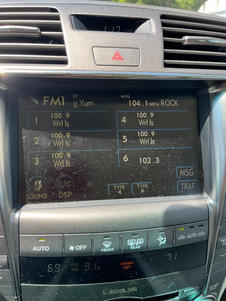 2009 Lexus LS - $8,995