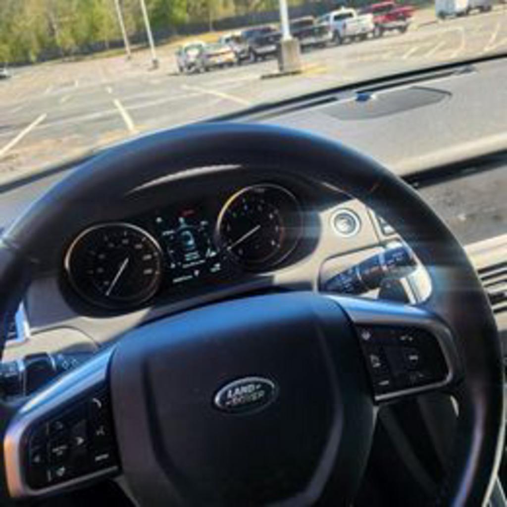 2019 Land Rover Discovery - $19,999