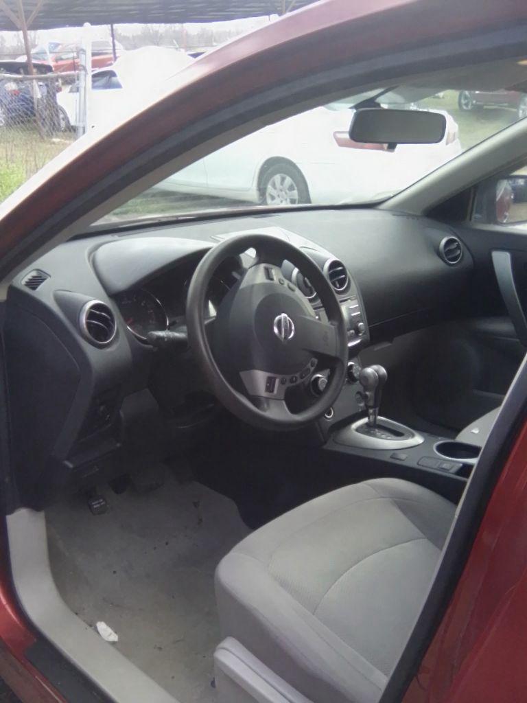 2013 Nissan Rogue S photo