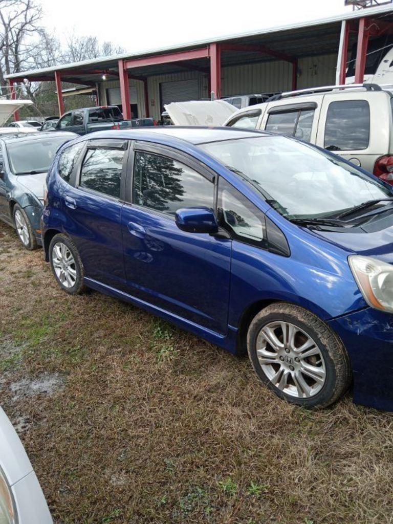 2009 Honda Fit - $4,500