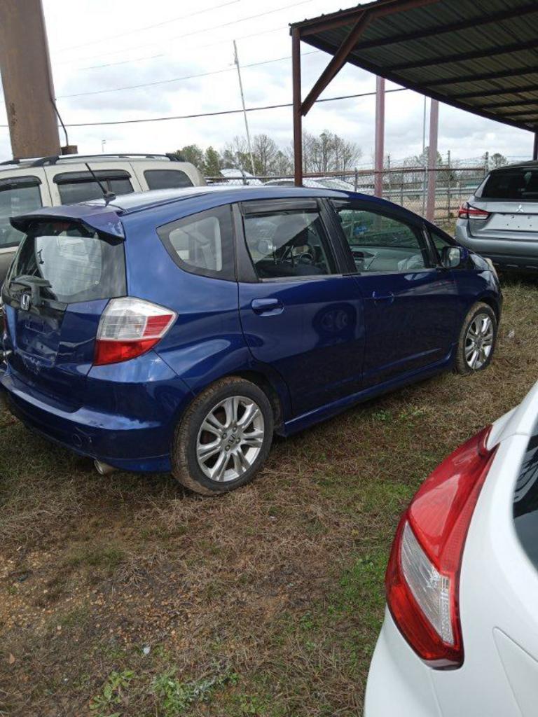 2009 Honda Fit - $4,500