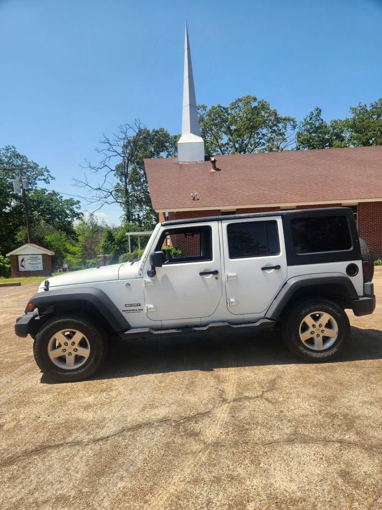 2017 Jeep Wrangler - $15,999