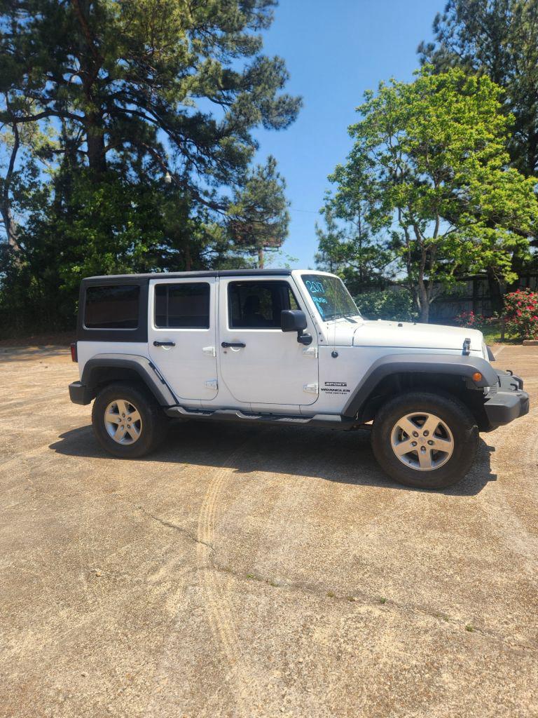 2017 Jeep Wrangler - $15,999