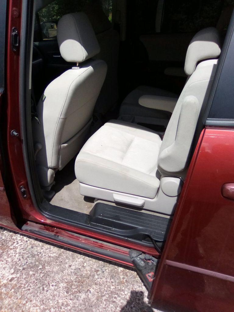 2008 MAZDA MAZDA5 - $3,000