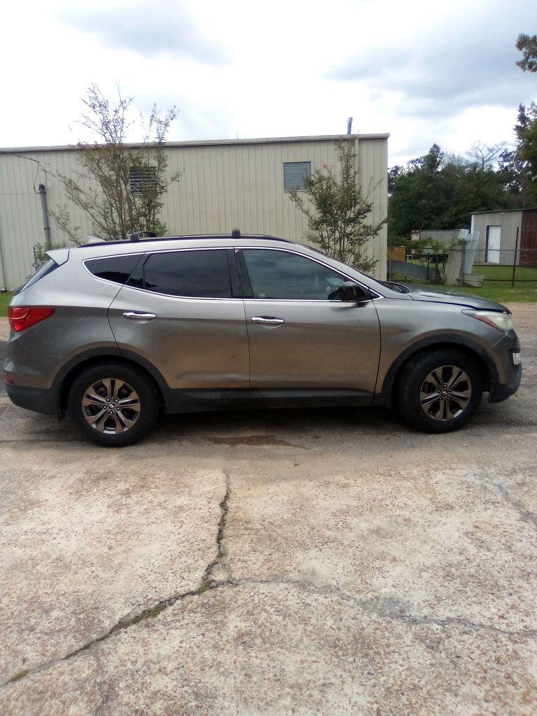 2014 Hyundai Santa Fe Sport - $6,500