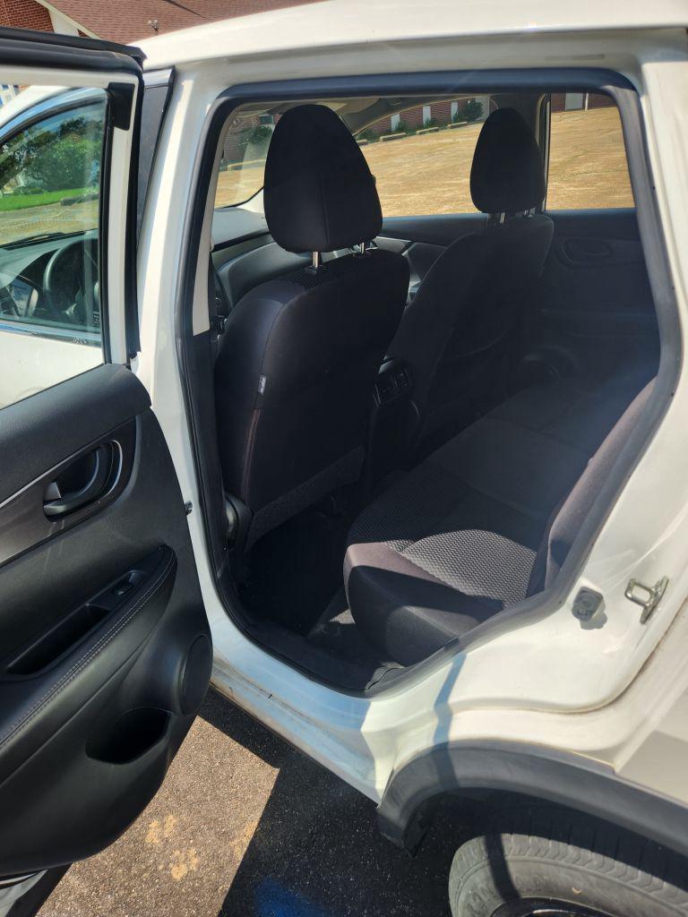 2018 Nissan Rogue - $7,999