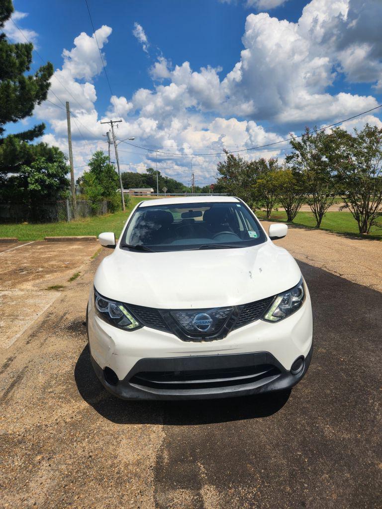 2018 Nissan Rogue - $7,999