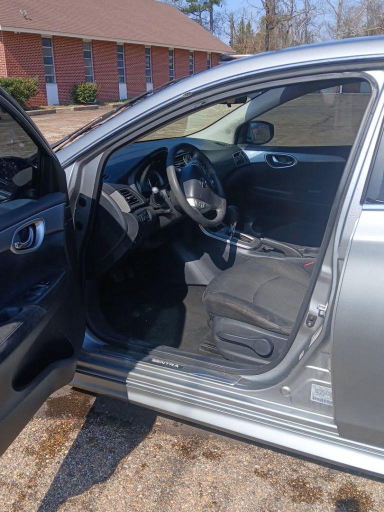 2014 Nissan Sentra - $5,200
