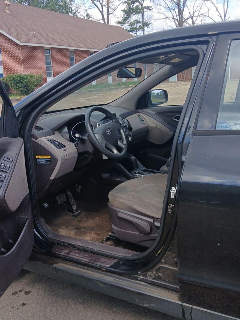 2011 Hyundai Tucson - $4,500
