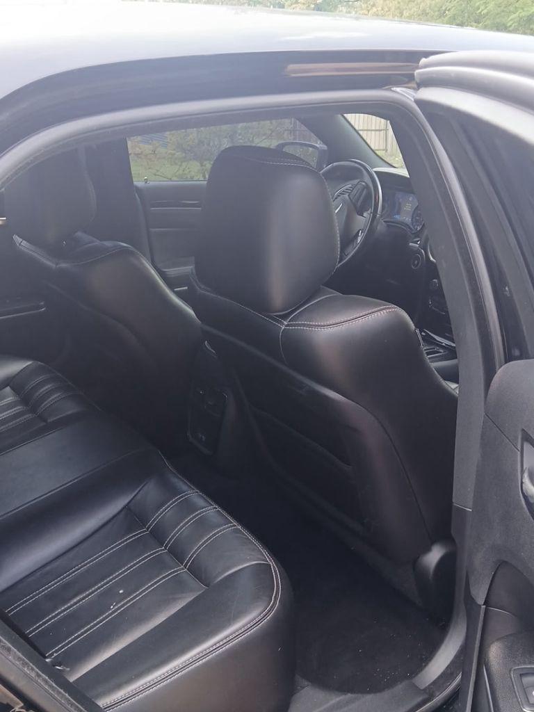 2019 Chrysler 300 - $11,500