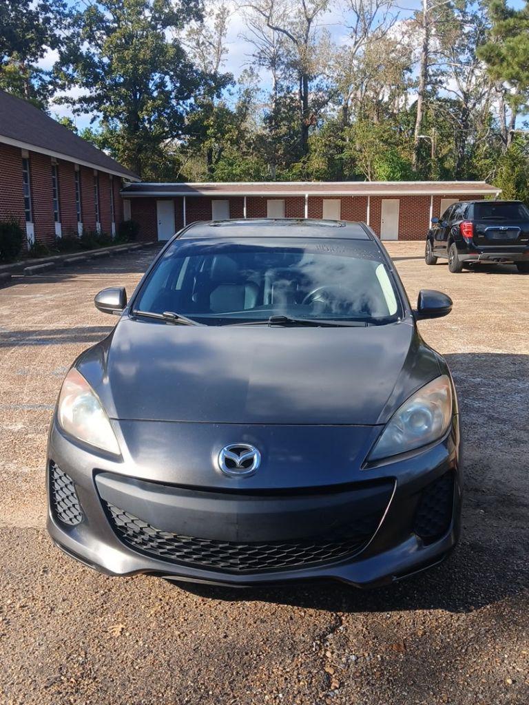 2013 MAZDA MAZDA3 - $4,500
