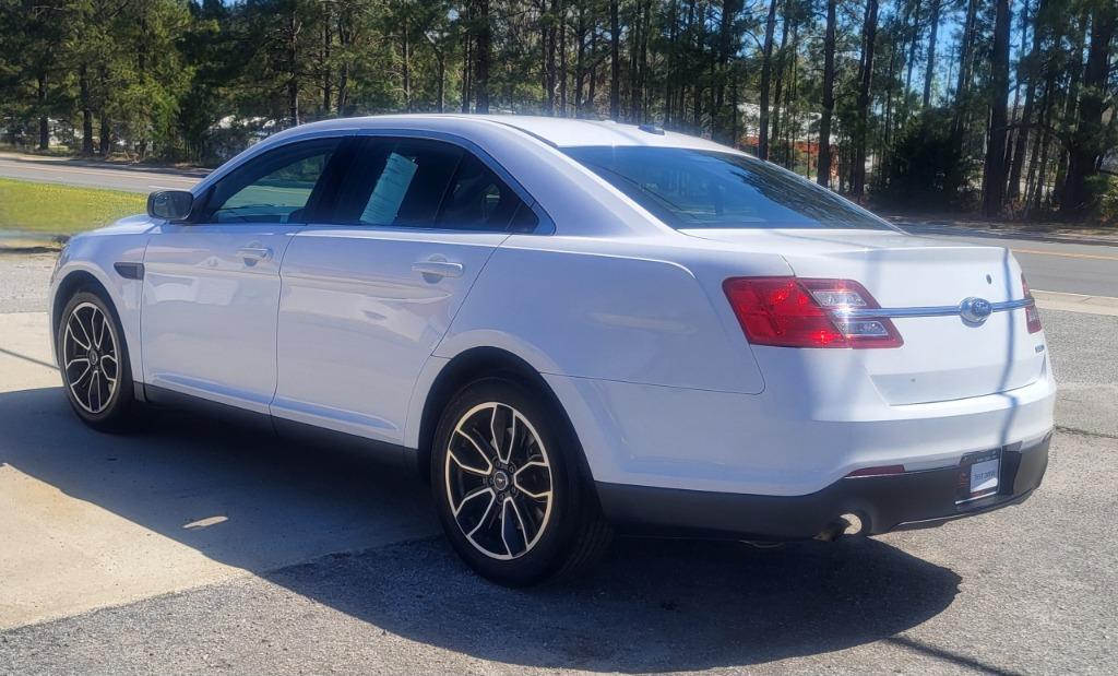 2017 Ford Taurus - $11,995
