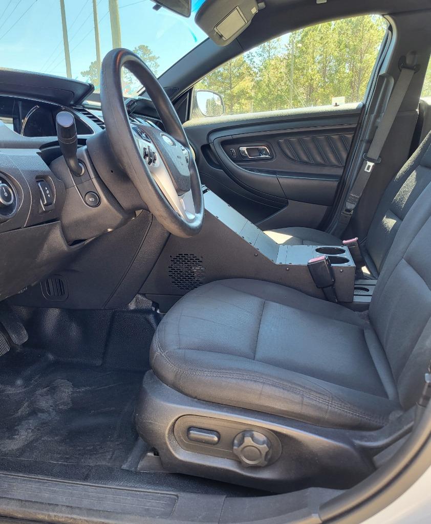 2017 Ford Taurus - $11,995