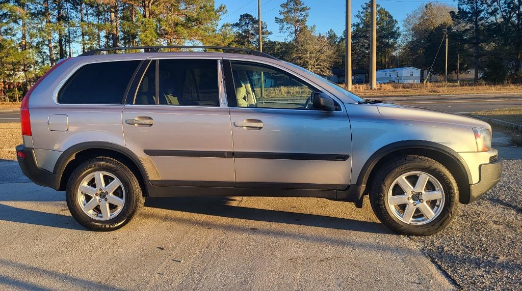 2004 Volvo XC90 - $5,995
