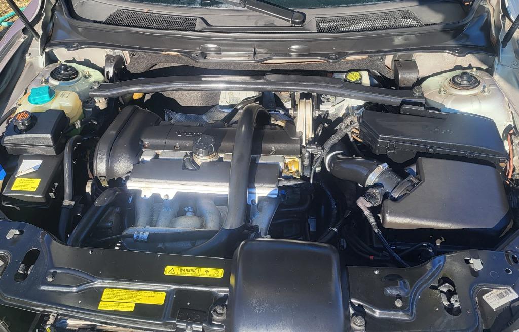 2004 Volvo XC90 - $5,995