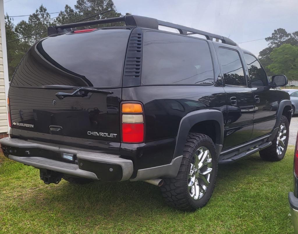 2005 Chevrolet Suburban 1500 LS photo