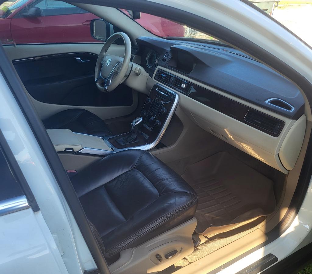 2013 Volvo C70 - $5,995